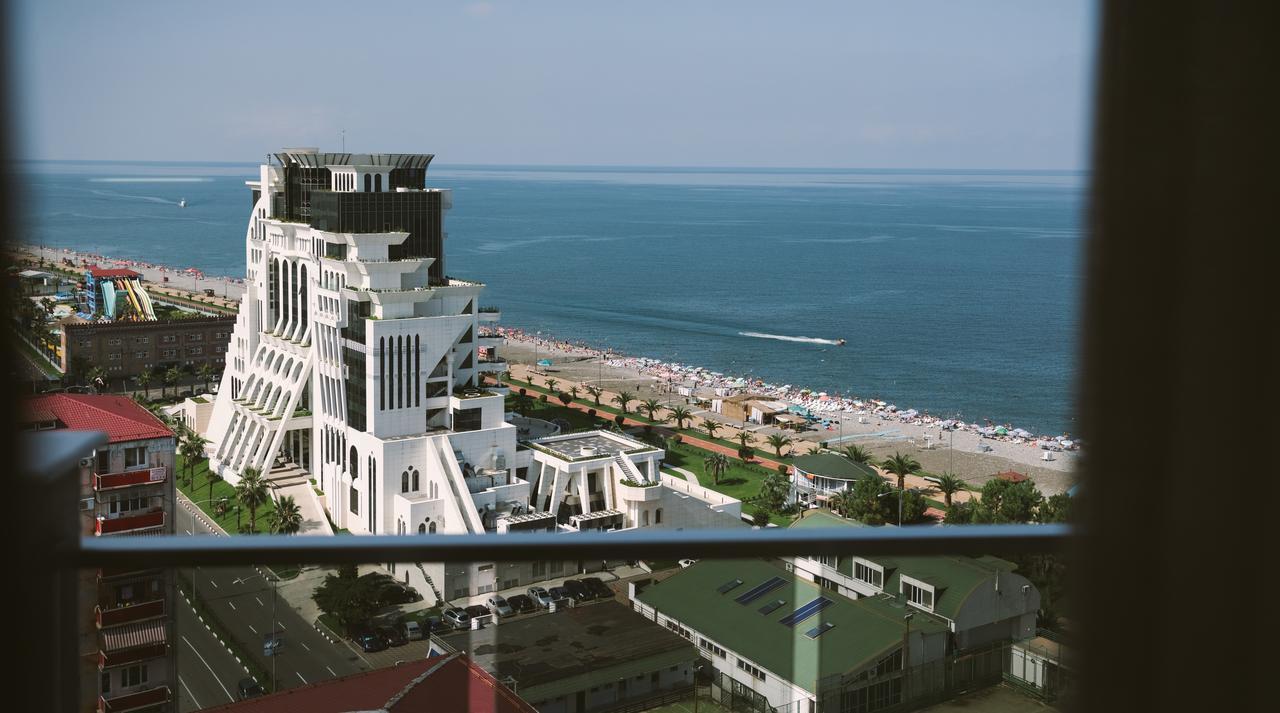 Apartamento Batumi Exterior foto